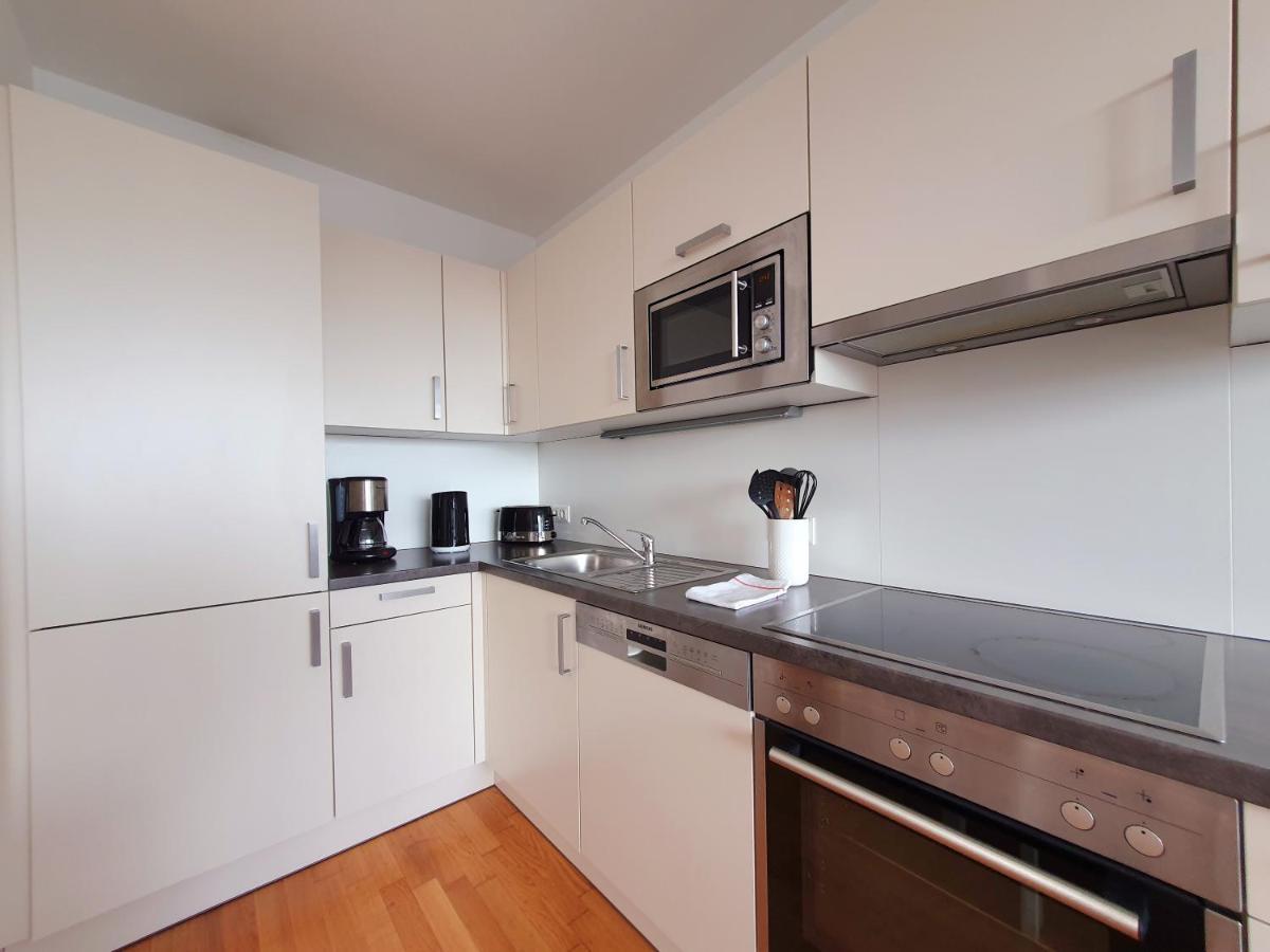Near Lake Stylish & Fully Furnished *